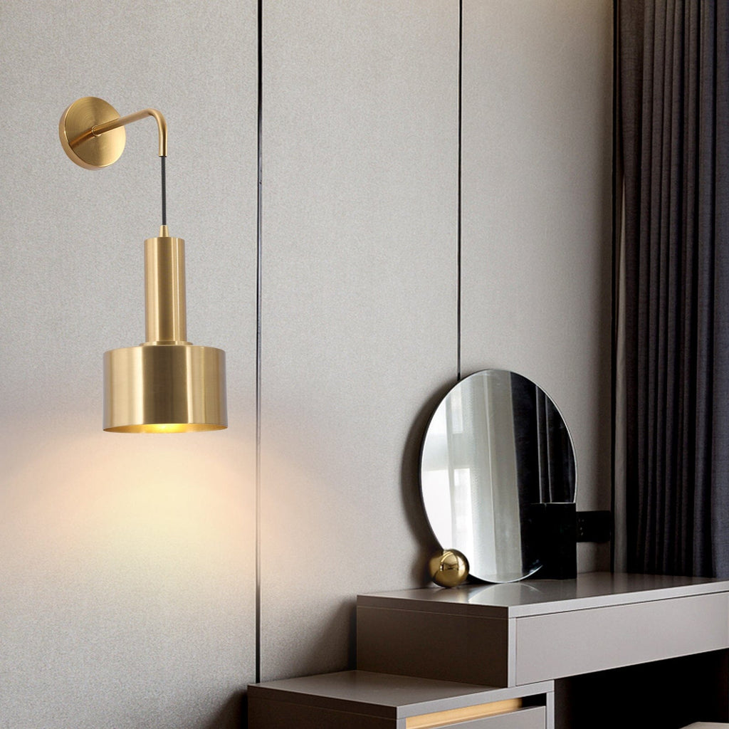 Solara Gold Adjustable Wall Lamp for Modern Living Spaces