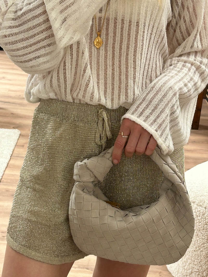 Pletená taška přes rameno z veganské semišové imitace - kompaktní crossbody