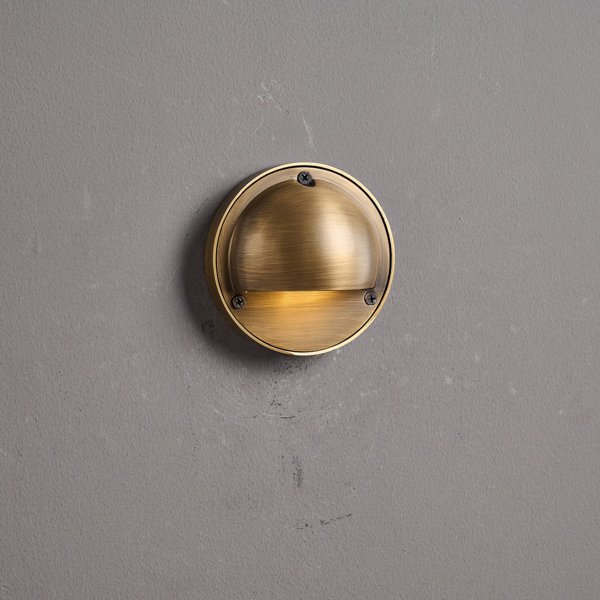 Regency Shield Wall Light | Ventumra