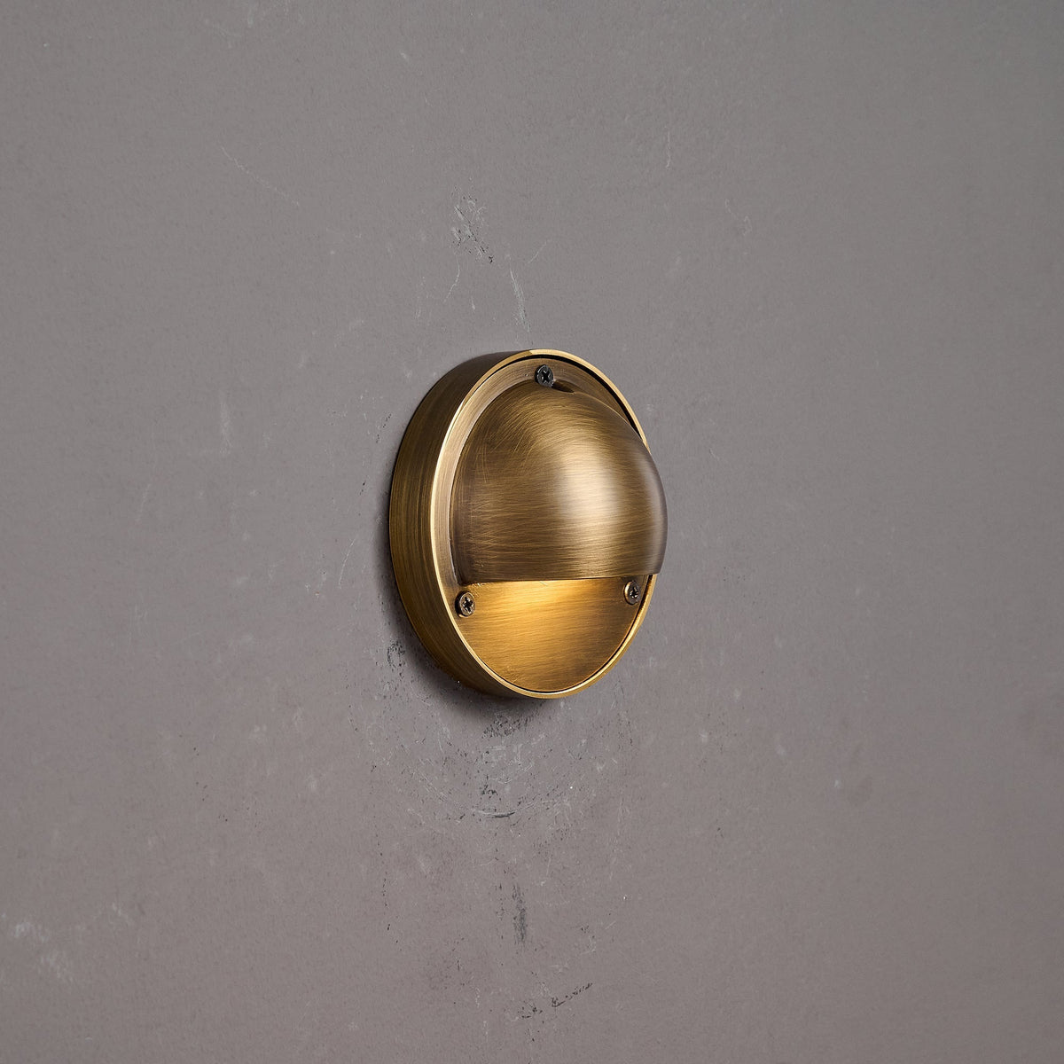 Regency Shield Wall Light | Ventumra