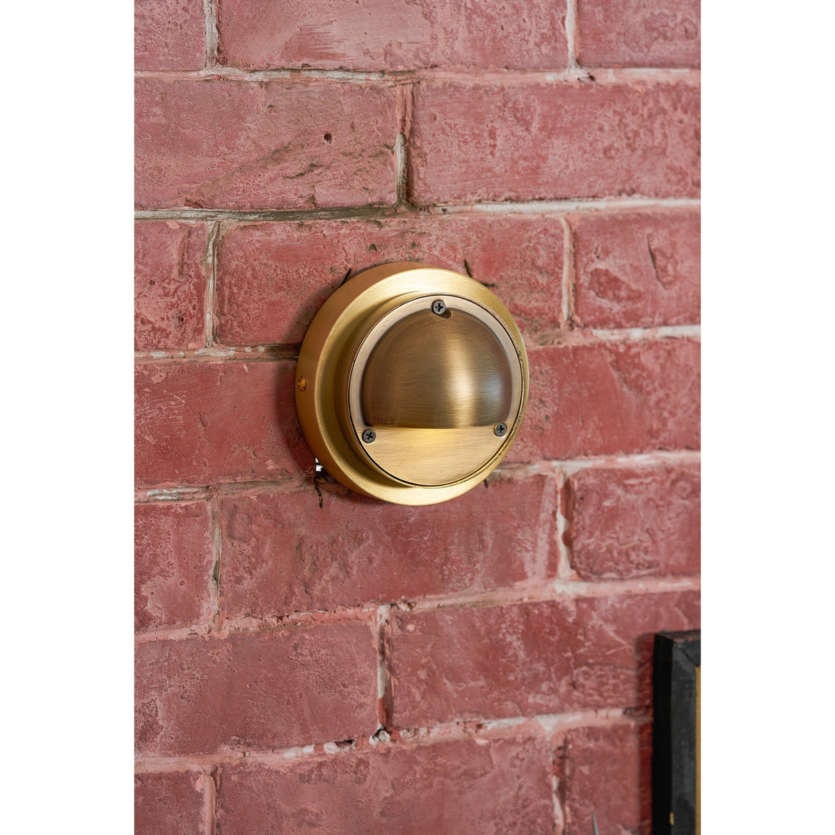 Regency Shield Wall Light | Ventumra