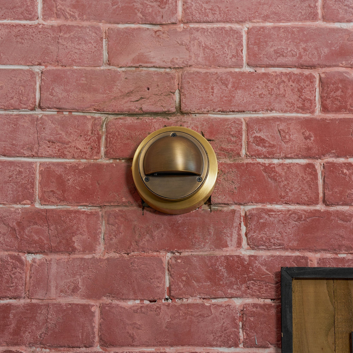 Regency Shield Wall Light | Ventumra