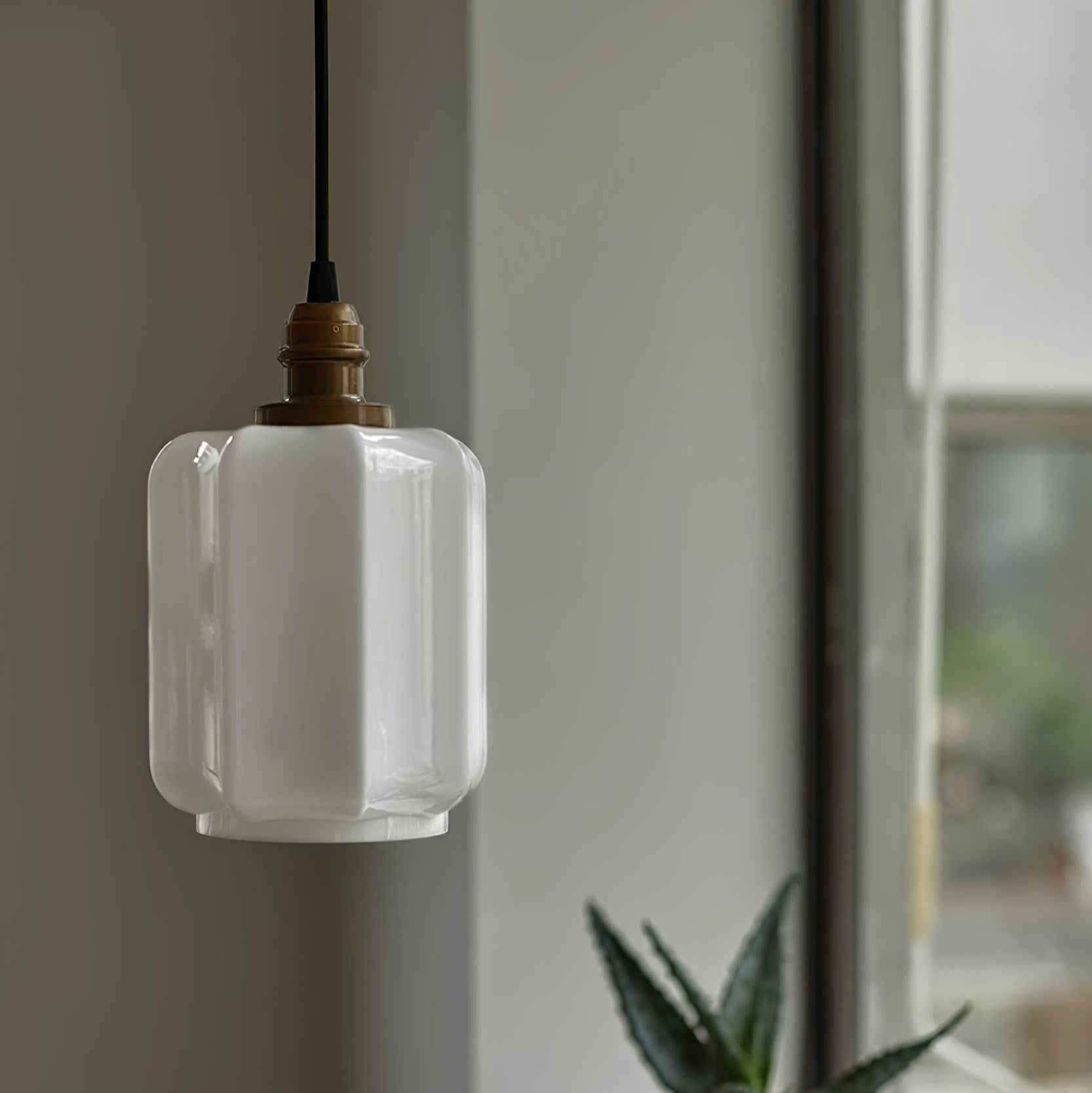 Kiki Pendant Light Glass Contemporary | ventumra