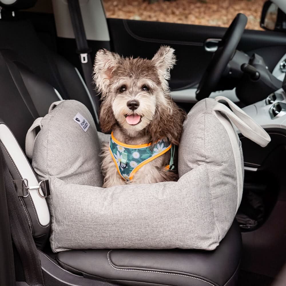 CozyTrail Hundeautositzbett – Sicherheitsgurt, rutschfeste Unterseite, Design mit Erhöhungskissen