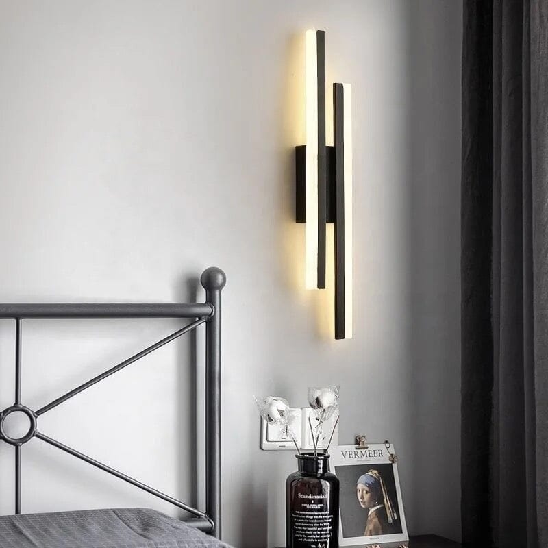 LumaStripe Wall Lamp Sleek LED Strip Light for Modern Rooms