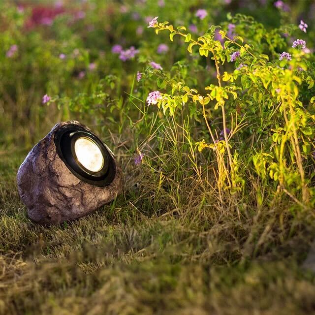 Lumenra Stone-Look Solar Garden Lamp Warm Ambient LED IP65