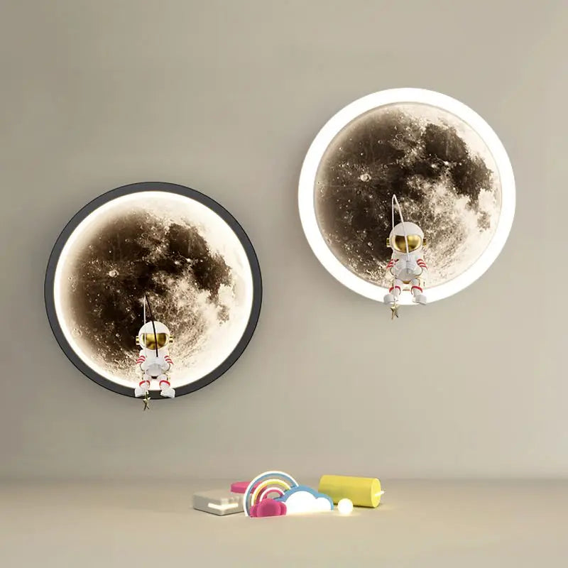 Lunara | LED Astronaut Wall Lamp With Moon Glow Light