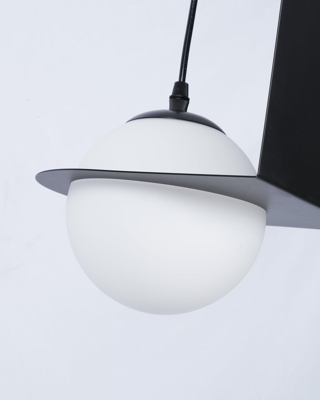 Selan Black Glass Pendant Lamp | ventumra