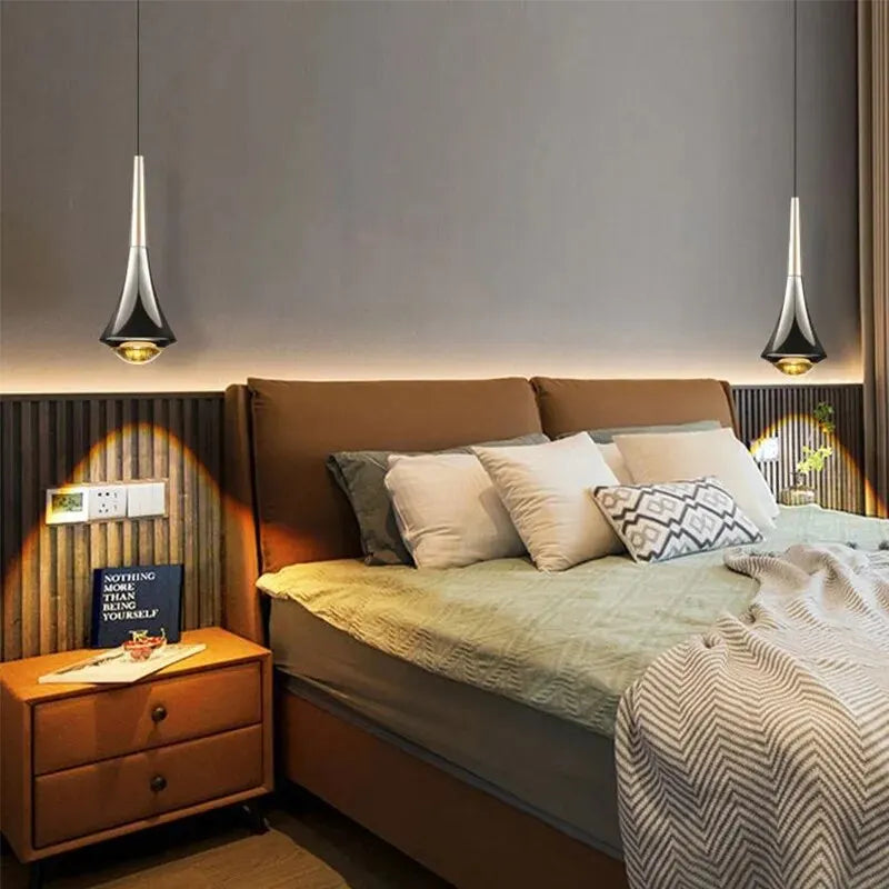 Lyrae | Silver-Plated Pendant Light For Modern Interiors