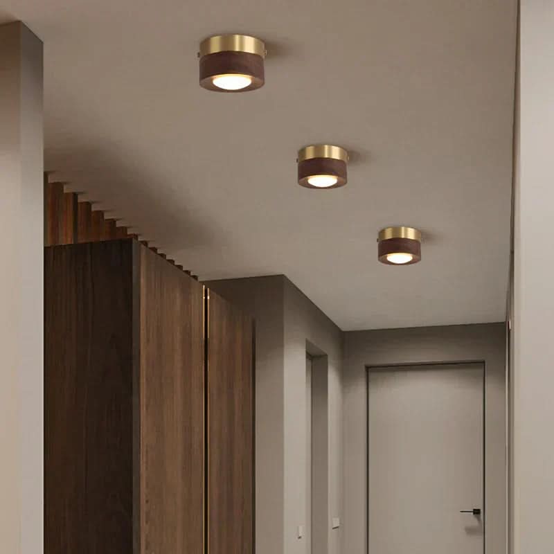מנורת תקרה LED חסכונית באנרגיה מעץ אגוז – תאורה ממוקדת