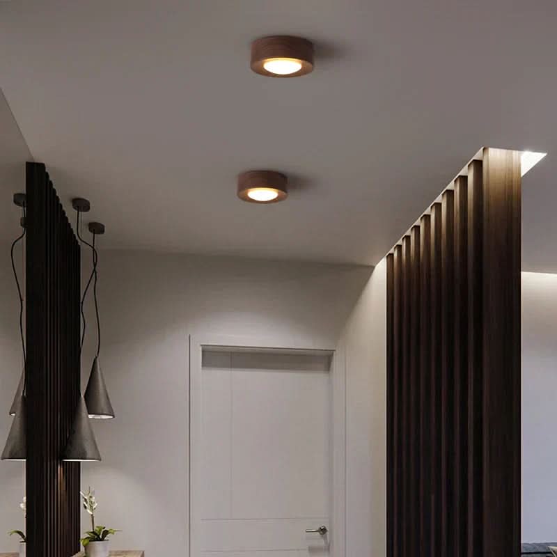 מנורת תקרה LED חסכונית באנרגיה מעץ אגוז – תאורה ממוקדת