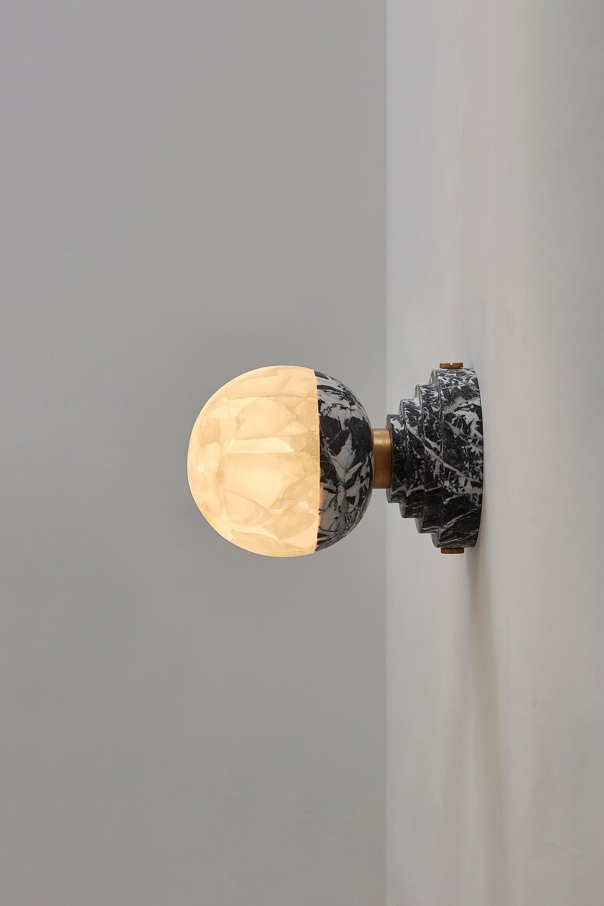 Art Deco Marble Wall Sconce | Ventumra