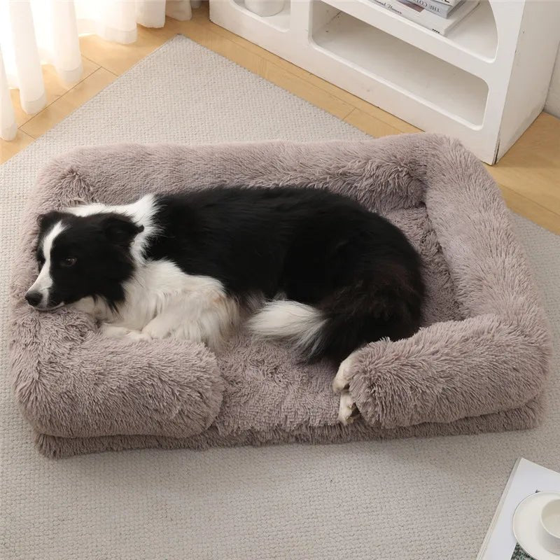 SnugNest hundeseng i minneskum — myke sidestøtter