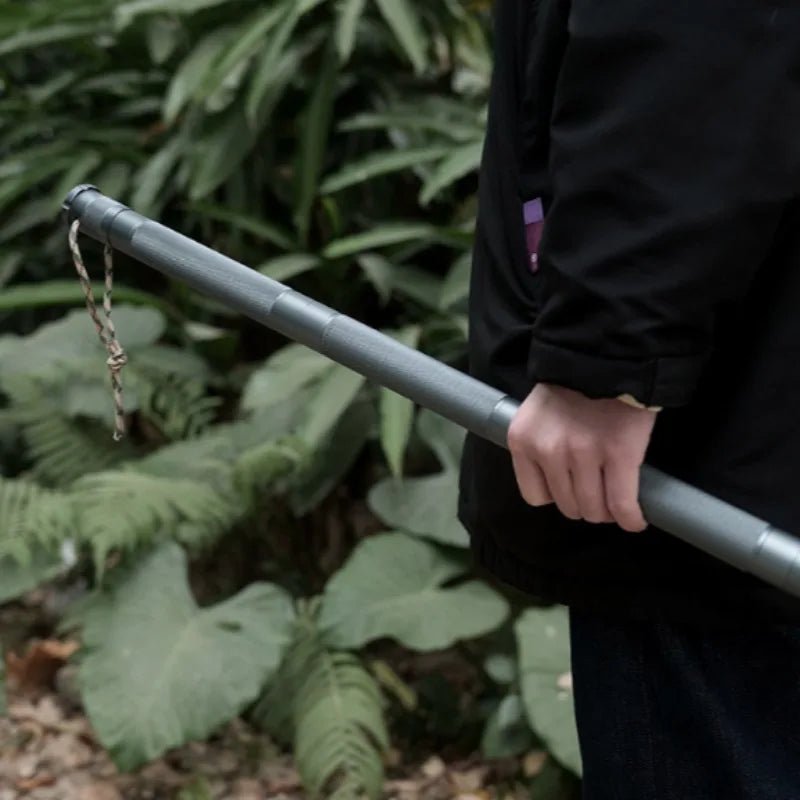 TrailForge Bastones de senderismo de acero inoxidable para acampada — Estructura compacta y resistente
