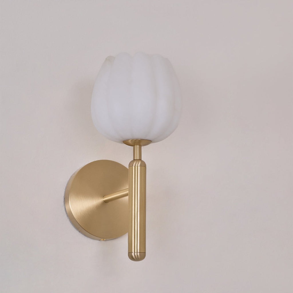 Ralin Alabaster Flowers Wall Lamp | ventumra