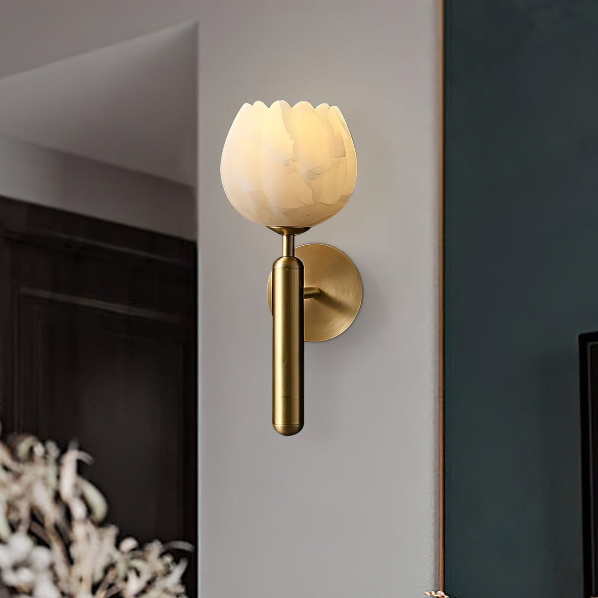 Art Nouveau Tulip Wall Sconce | Ventumra