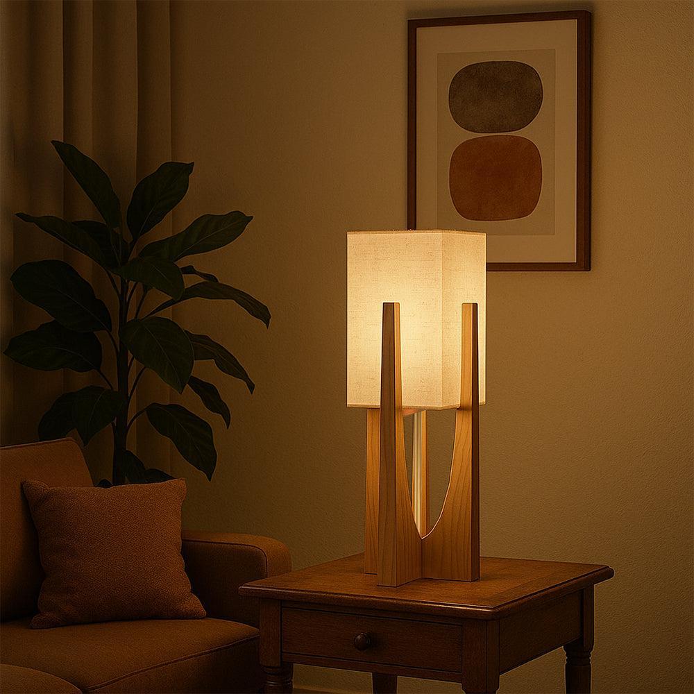 Wabi Sabi Stehlampe mit Stoffschirm und Holzfuß für Wohnzimmer