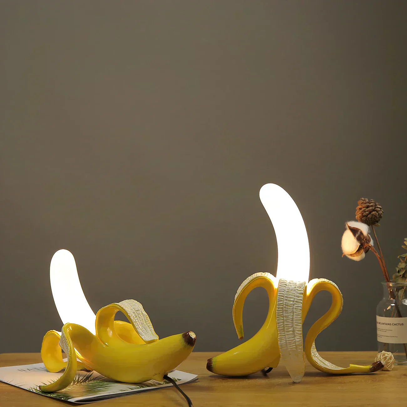 Lunara | Modern Banana-Shaped Lamp For Warm Ambience