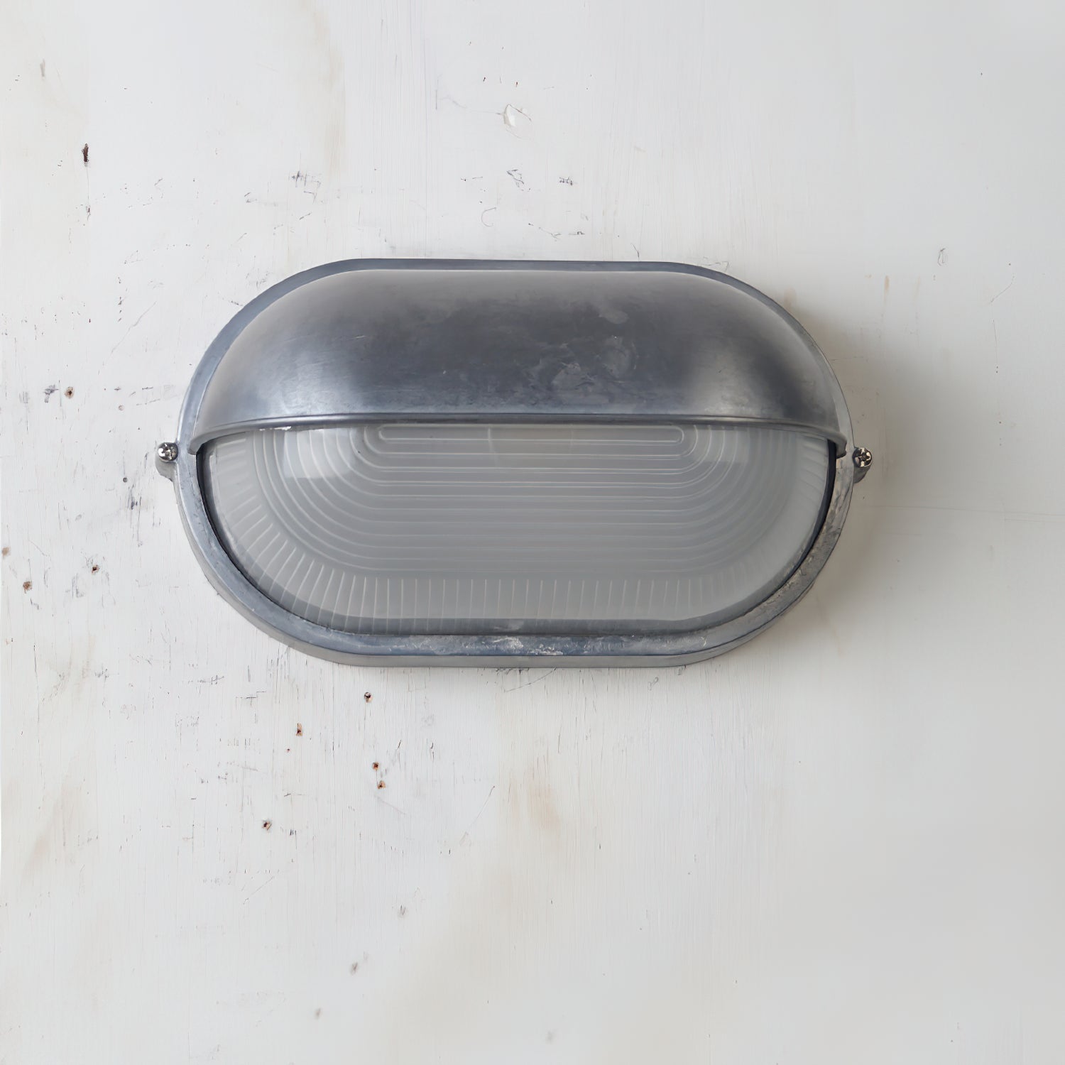Vorn Modern Round/Ellipse Outdoor Waterproof Wall Lamp. 2 Colors | ventumra