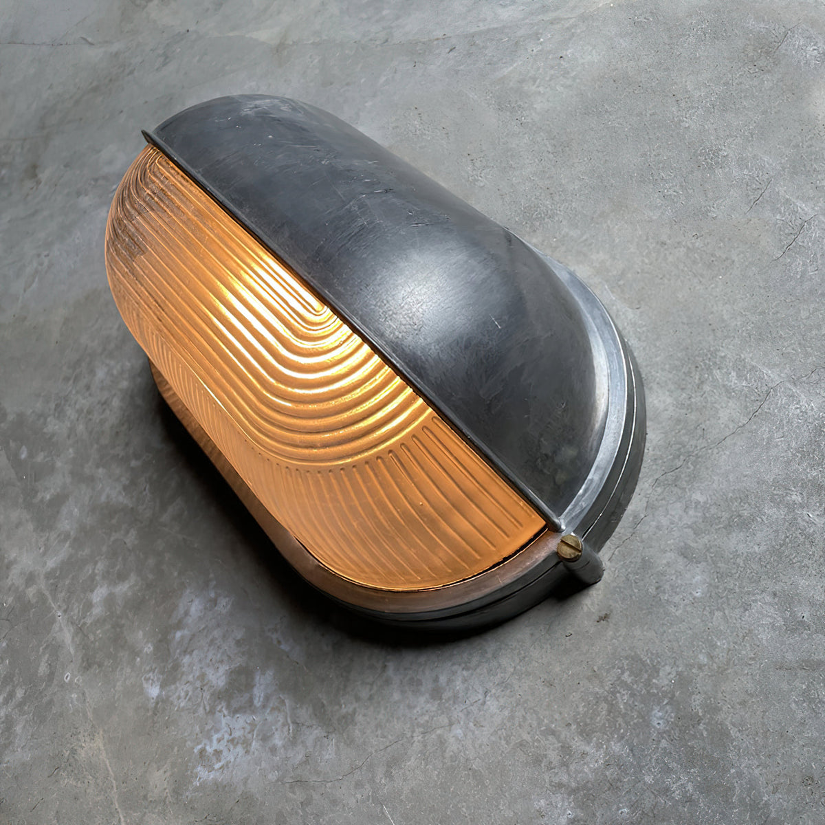Industrial Bulkhead Wall Light | Ventumra