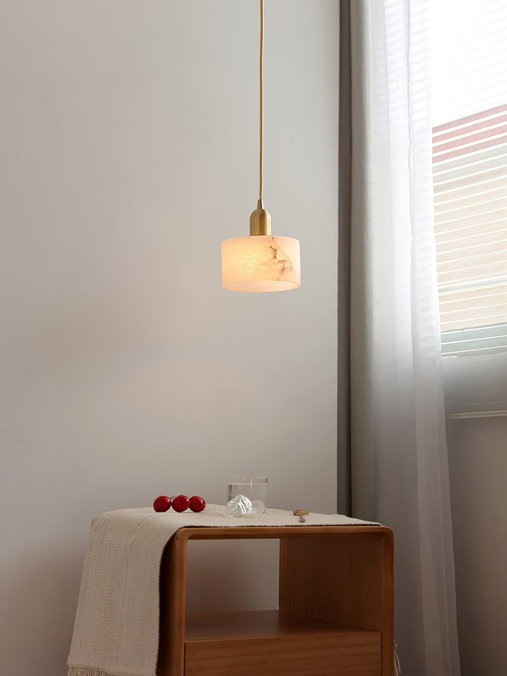Brio  Alabaster Pendant Light | ventumra