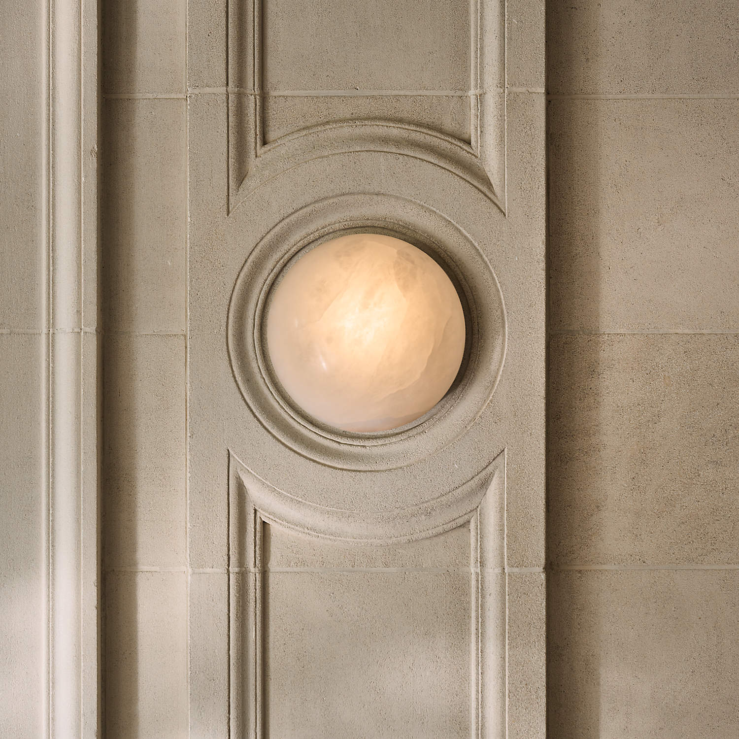 Grex Minimalist Round Alabaster Wall Lamp | ventumra