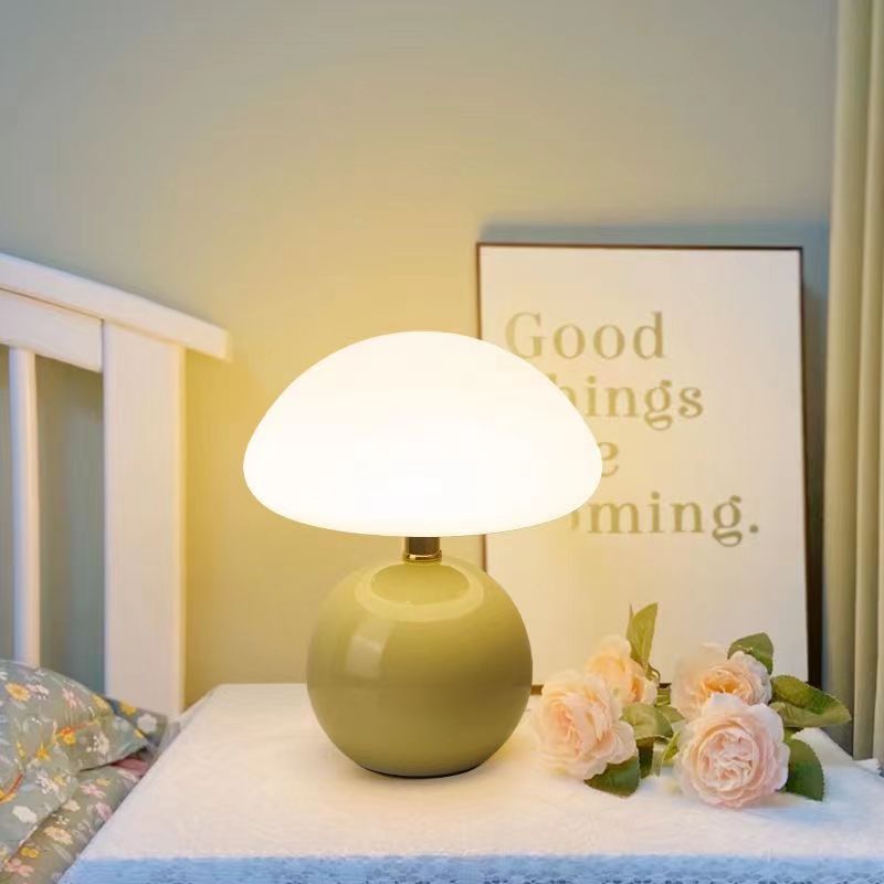 Mushio | Cream Bauhaus Mushroom Accent Lamp For Home Decor