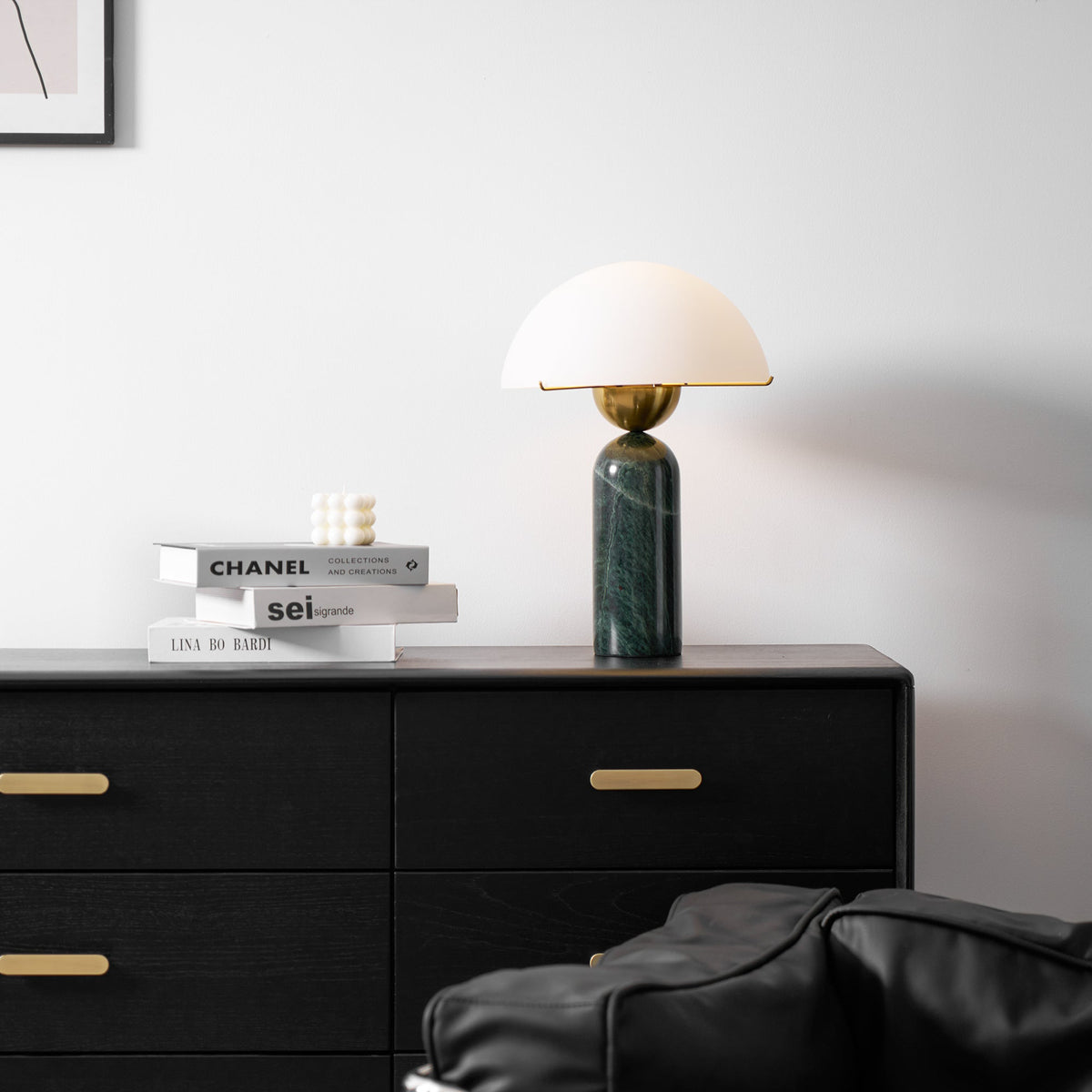 Vellum Alabaster Table Lamp | Ventumra
