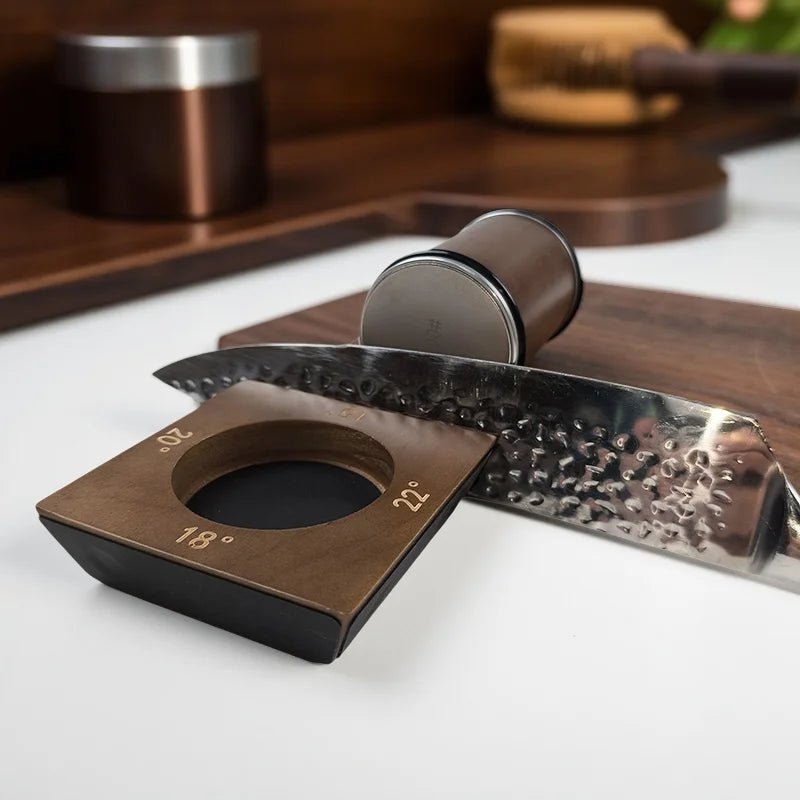 Set di affilatura per coltelli ApexSharp con base rotante — Cartuccia abrasiva diamantata, piattaforma in legno