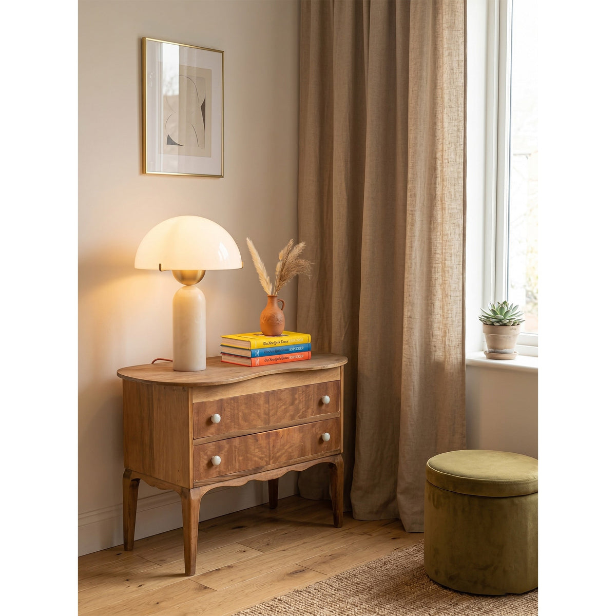 Vellum Alabaster Table Lamp | Ventumra