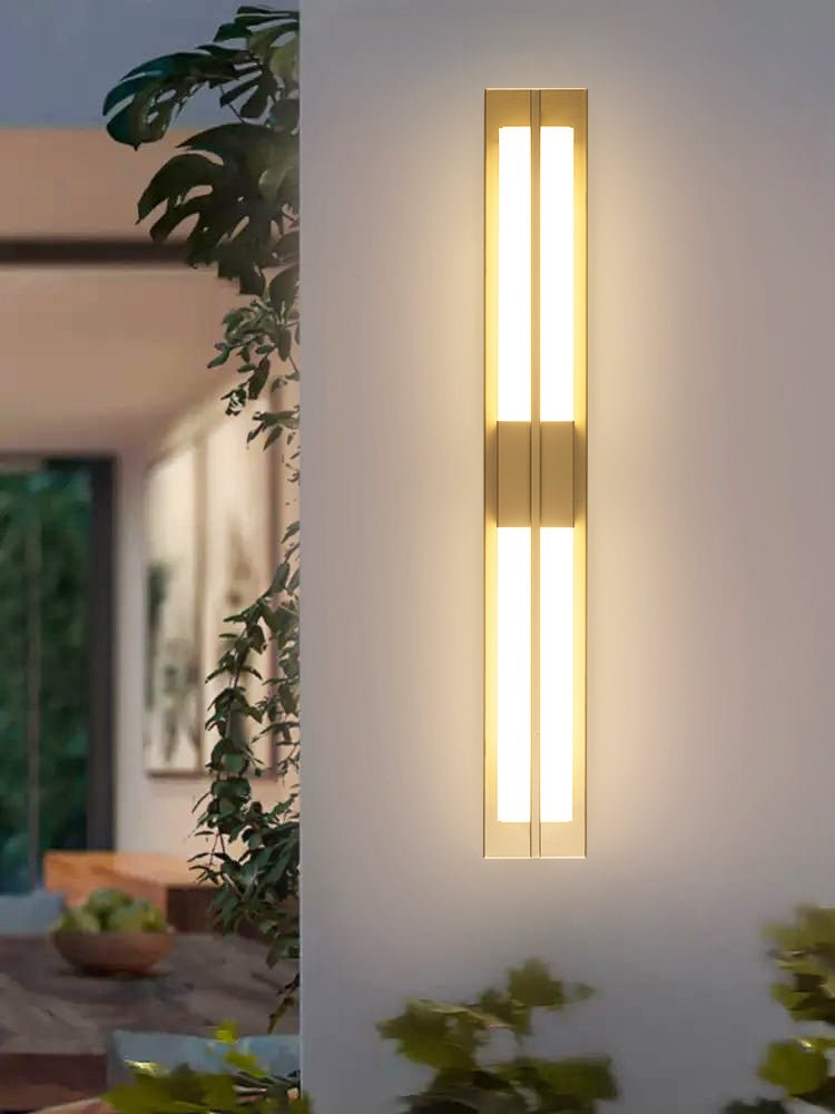 Caspian Alabaster Brass Wall Light | ventumra