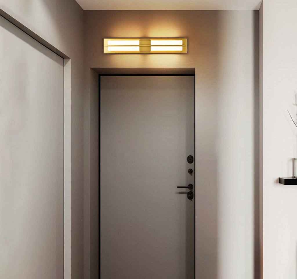 Caspian Alabaster Brass Wall Light | ventumra