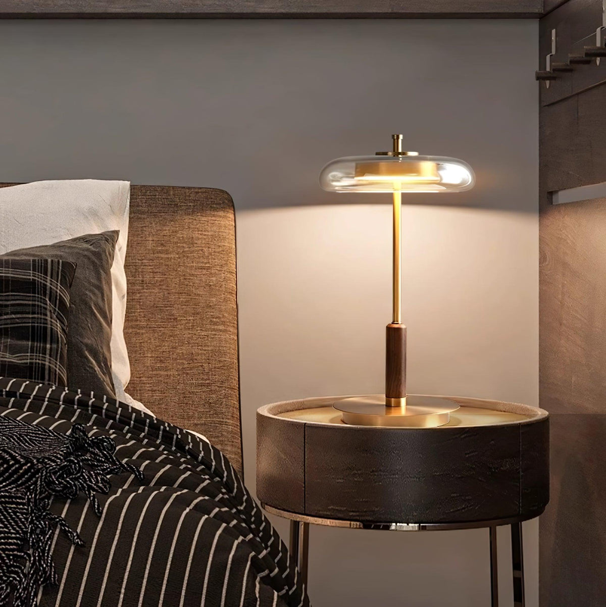 Architectural Disc Table Lamp | Ventumra