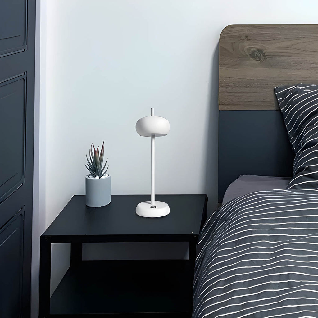Kirrea Minimalist Metal Table Lamp for Any Room