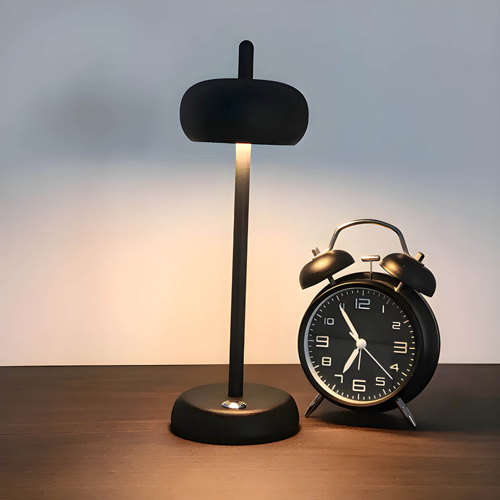 Kirrea Minimalist Metal Table Lamp for Any Room