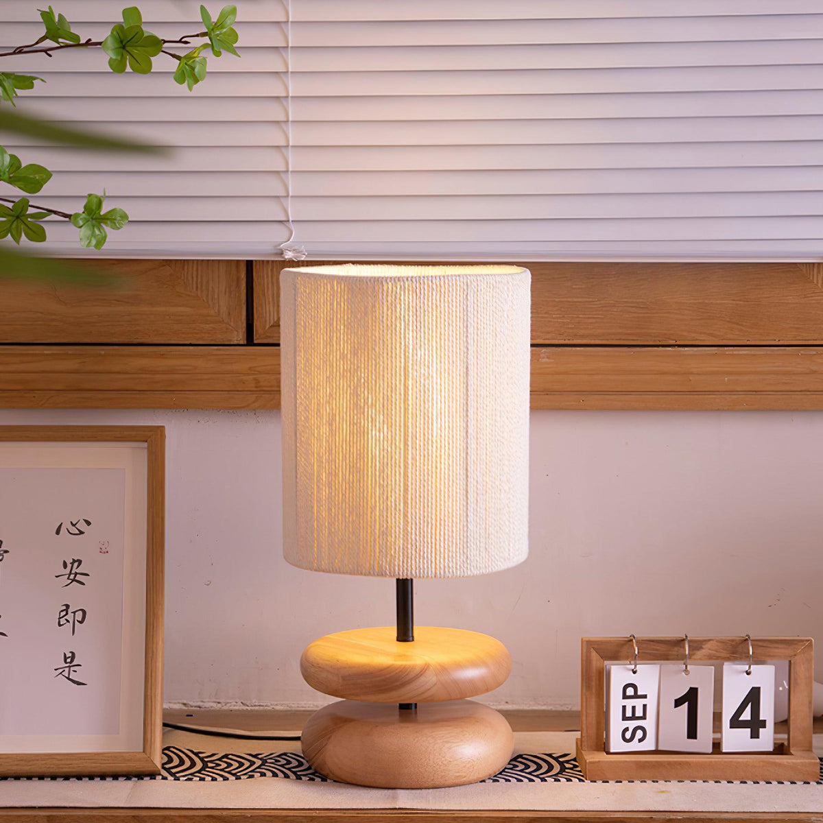 Stolní lampa Laurent na podstavci | Ventumra