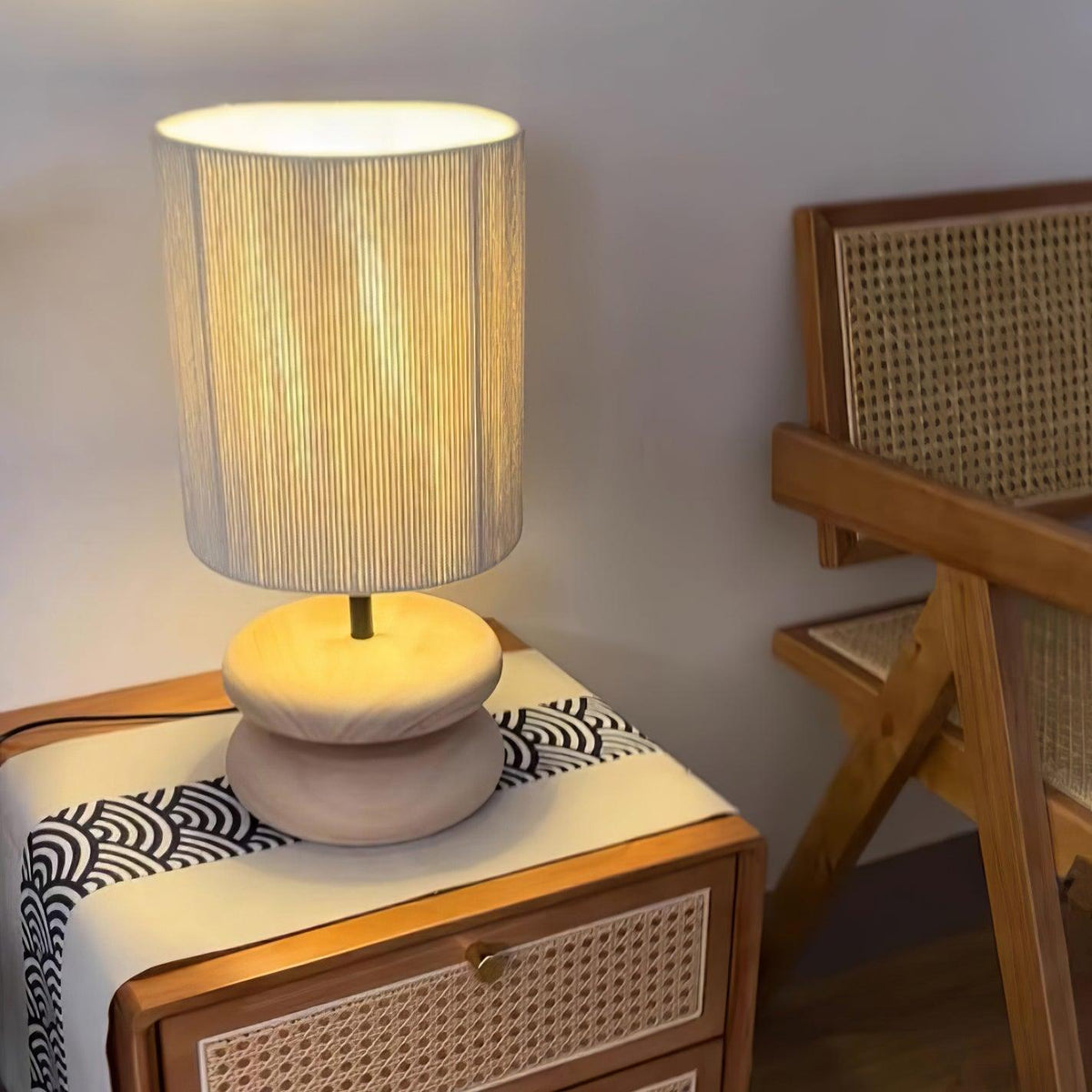 Stolní lampa Laurent na podstavci | Ventumra