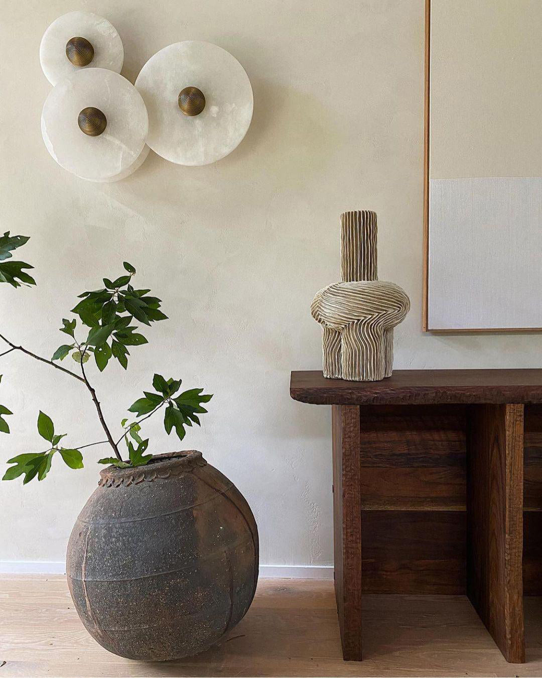 Round Wall Lamp Alabaster Fluted Brass | ventumra