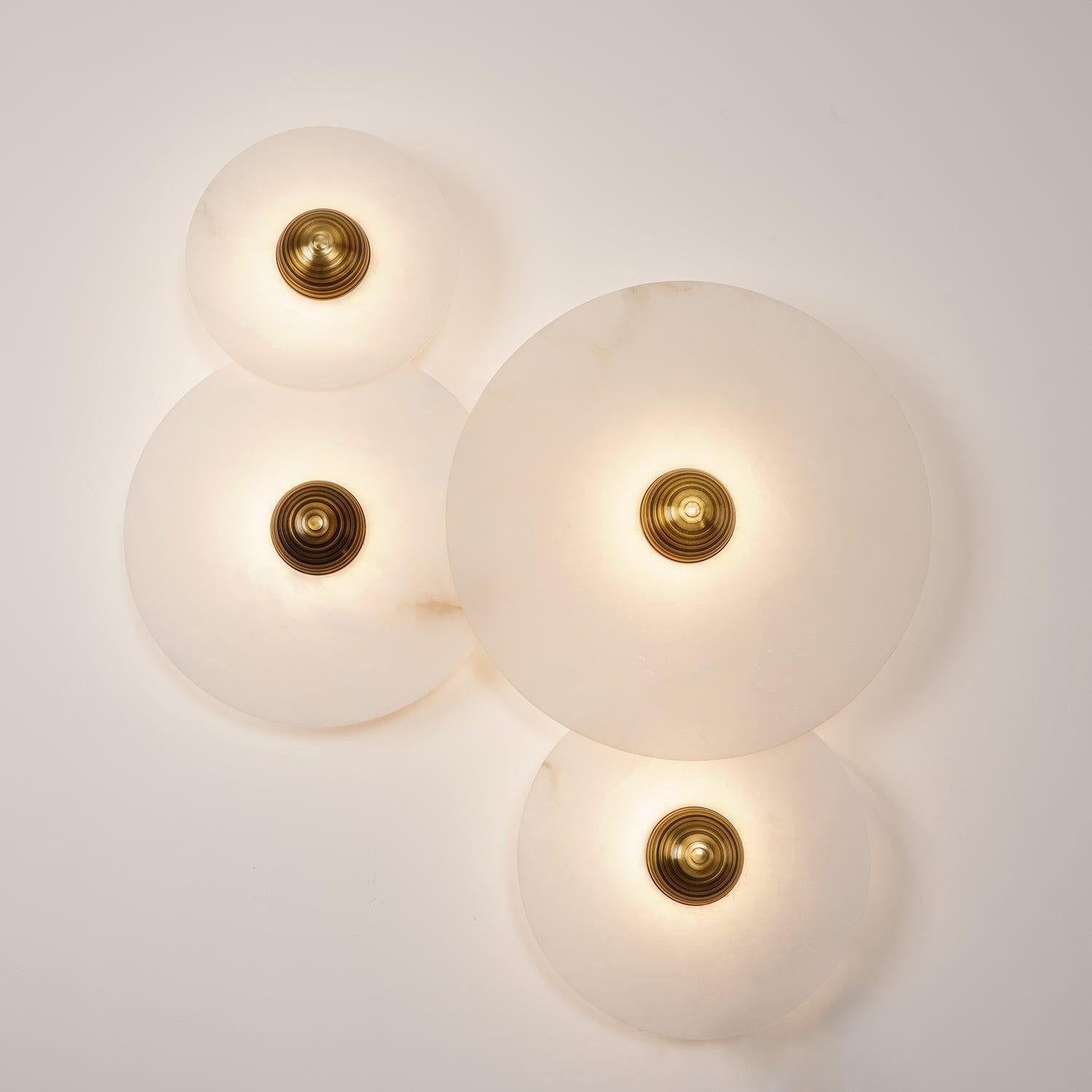 Round Wall Lamp Alabaster Fluted Brass | ventumra