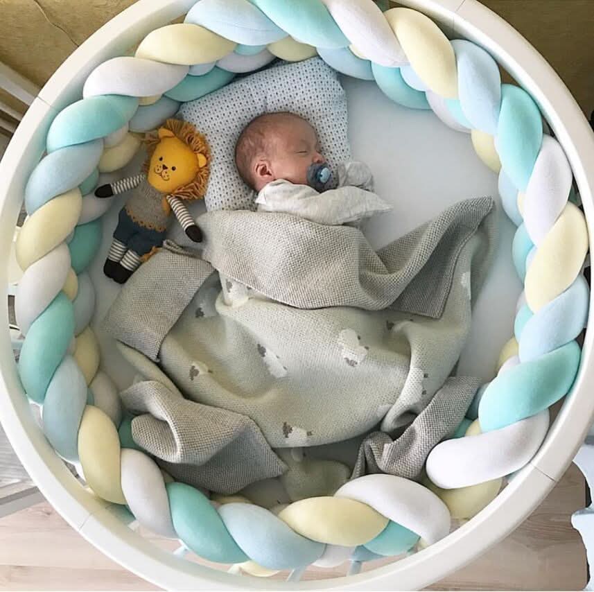 CozyNest gewebtes Babykissen – konturierte Stützauflage für Säuglinge