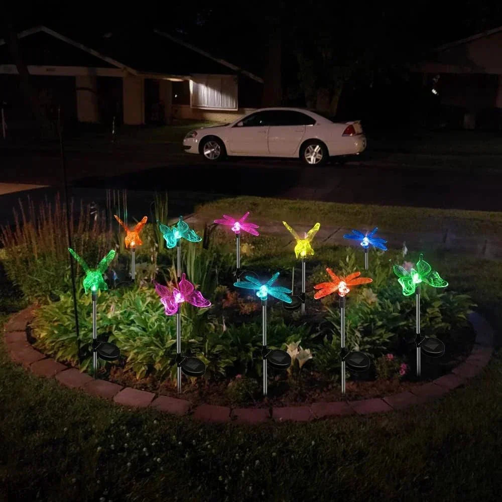 Solarną lampę ogrodową LED w kształcie motyla LumenWings — automatyczne włączanie dzięki czujnikowi zmierzchowemu