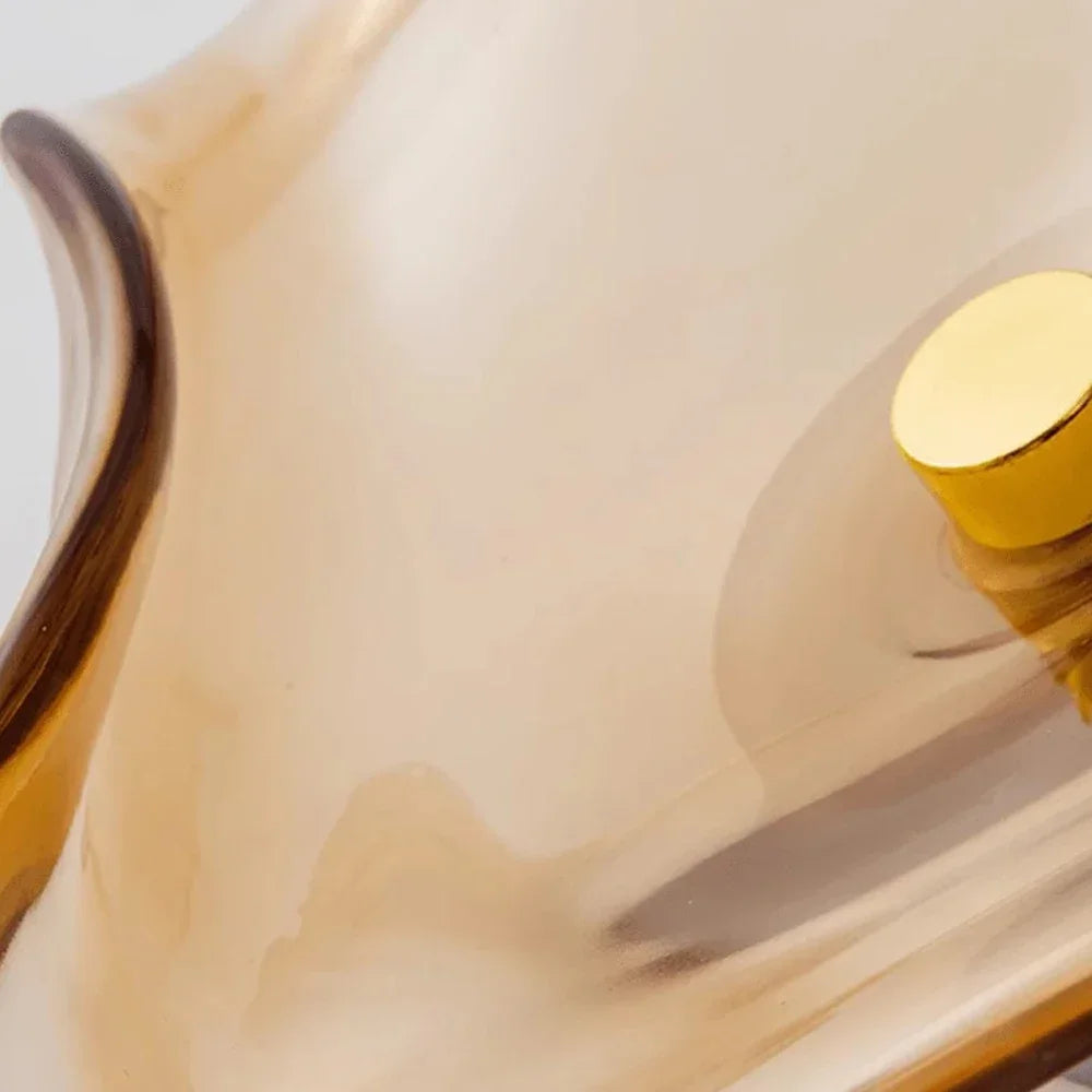 Veritas Sculpted Brass Light | Ventumra