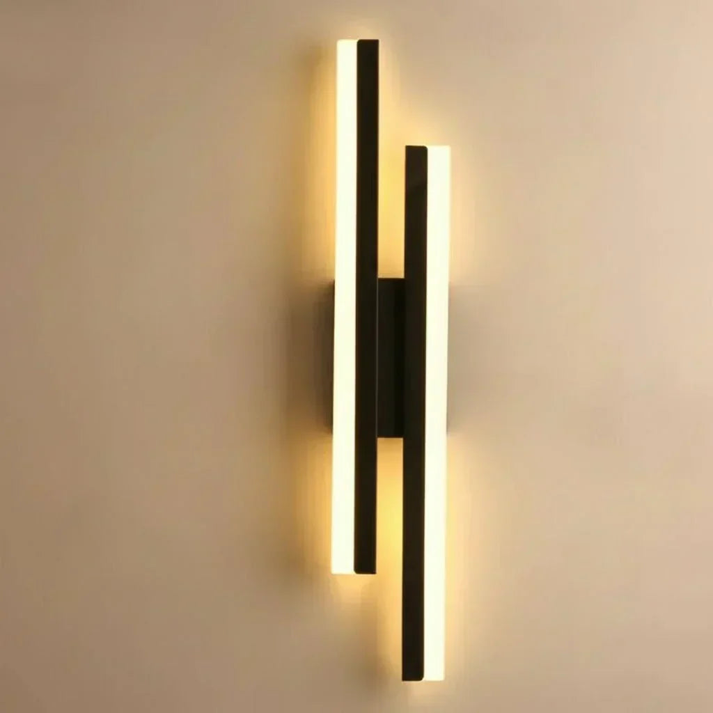 LumaArc modern LED-es fali lámpa – 50cm magas, 8cm széles, három színmóddal