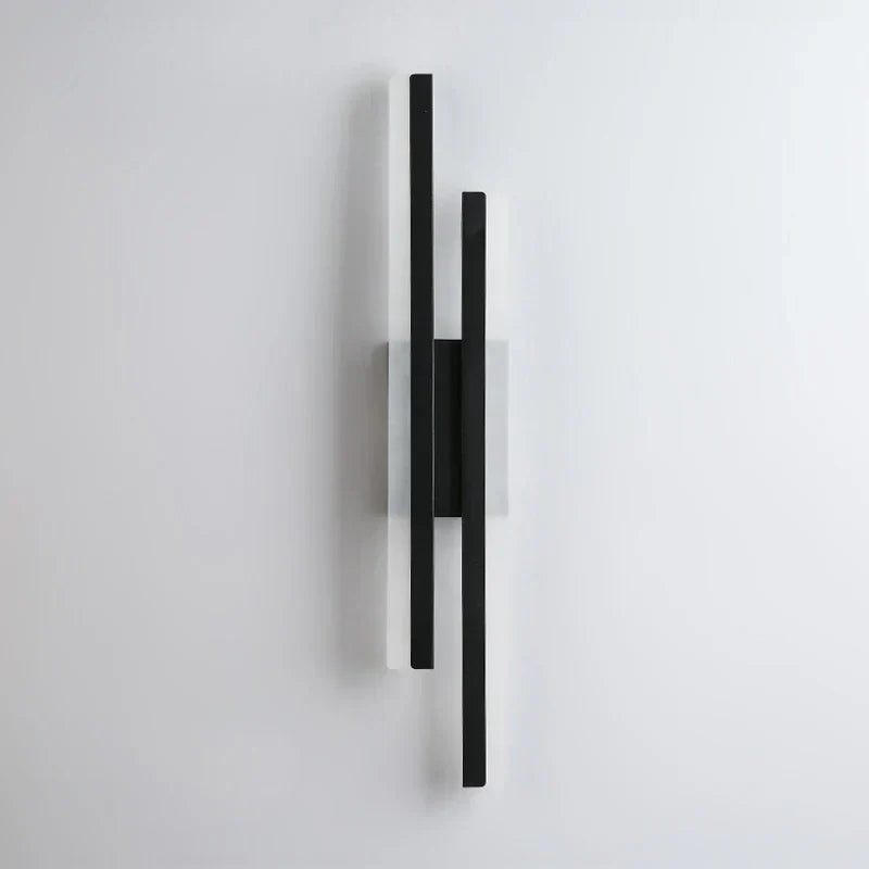 LumaStripe Wall Lamp Sleek LED Strip Light for Modern Rooms