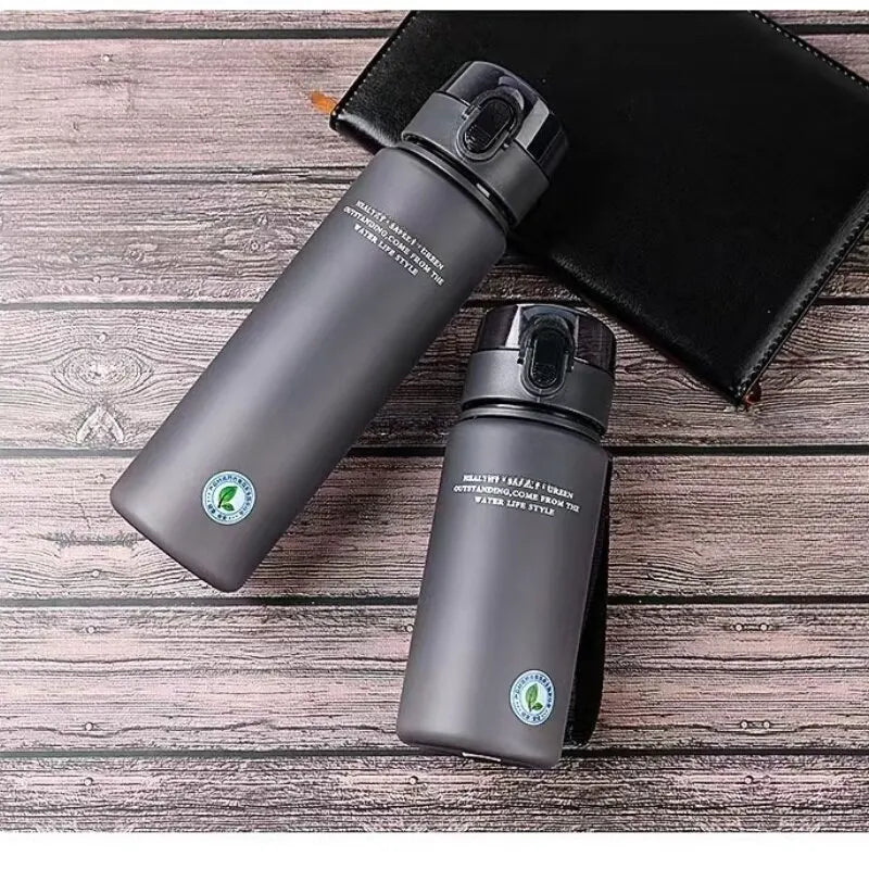 Botella de agua HydroFlex — hidratación a prueba de fugas y sin BPA