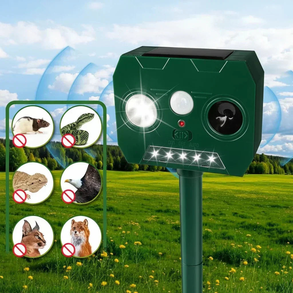 SonicGuard Ultrasonic Animal Repeller — 25 kHz Wave, Blue Flash Lamp