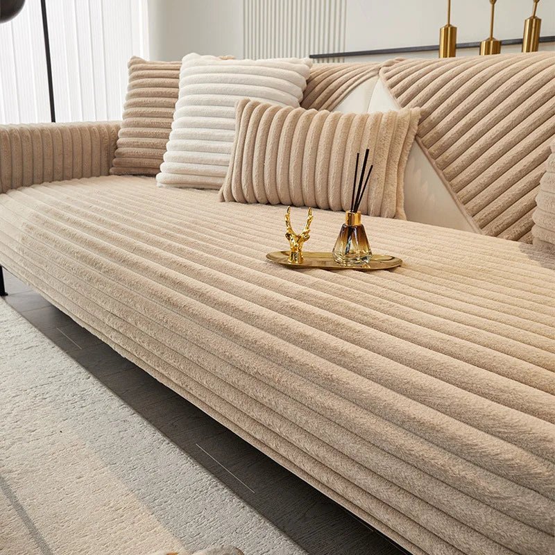 Pluszowy pokrowiec na sofę ze sztucznego futra królika HavenFur