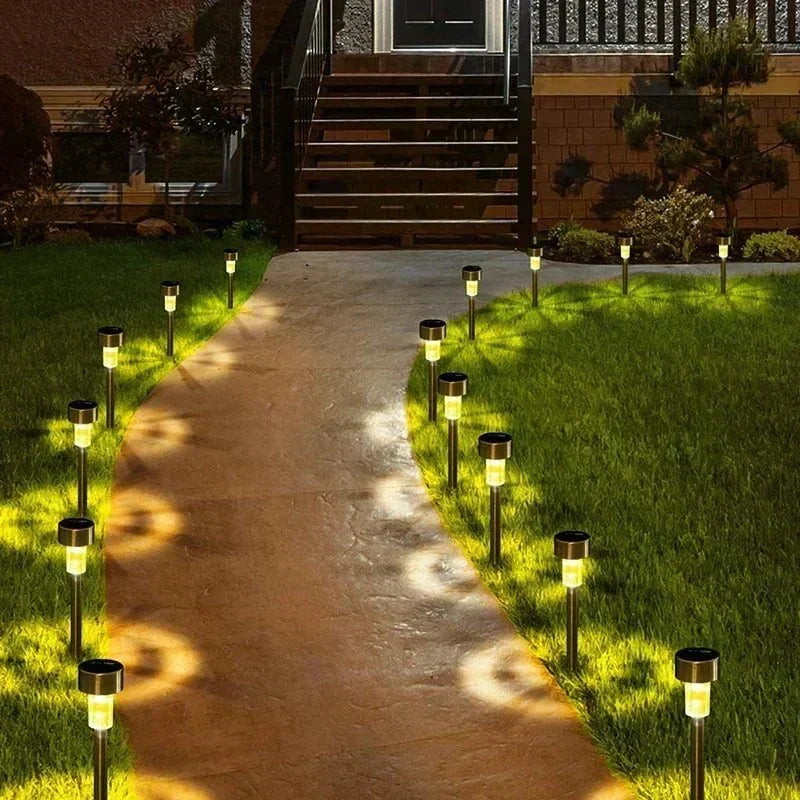 Solar-LED-Gartenlampe — Wetterfest, energieeffizient, integrierter Lichtsensor