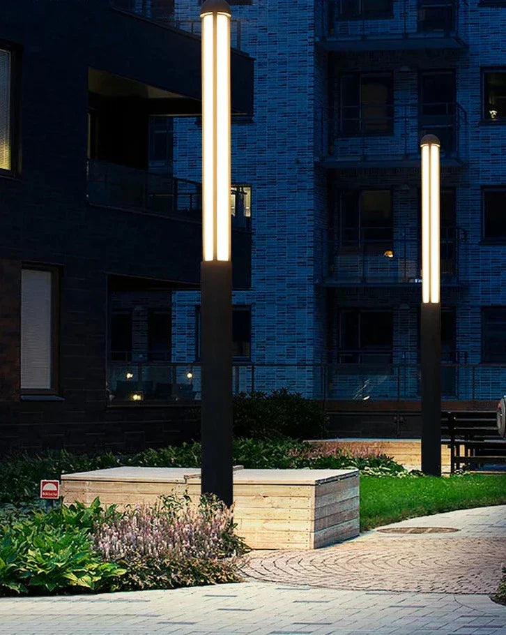Nexa IP54 Waterproof LED Courtyard Lamp With Acrylic Shade