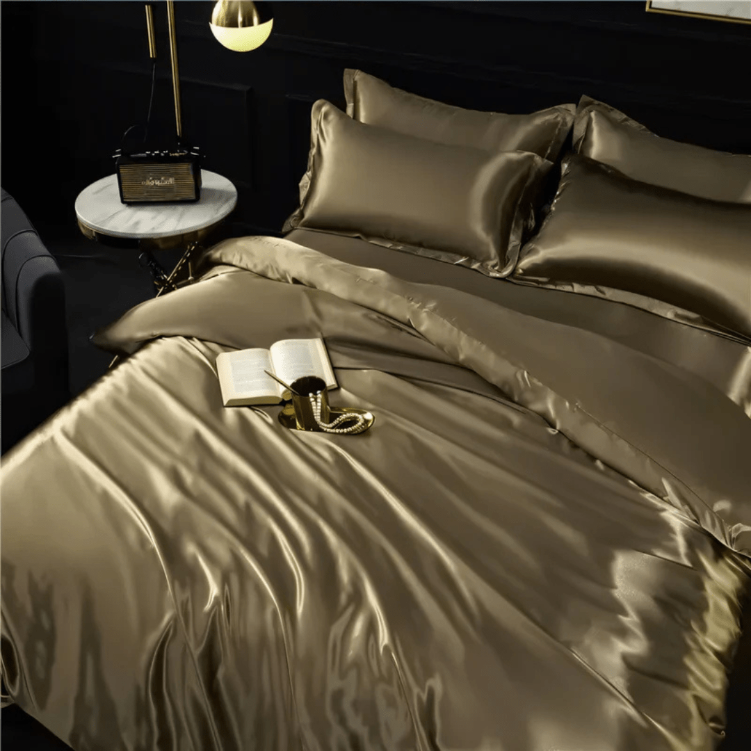 SilkNest Luxurious Silk Bedding Set — Cooling Woven Texture